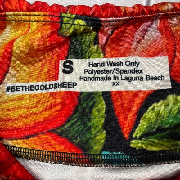 GOLDSHEEP CLOTHING floral embroidery print athletic yoga crop leggings, size S - Picture 4 of 11